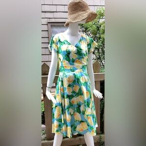 Lady voluptuous cotton blend yellow, green and pale floral dress size 18(XXL)